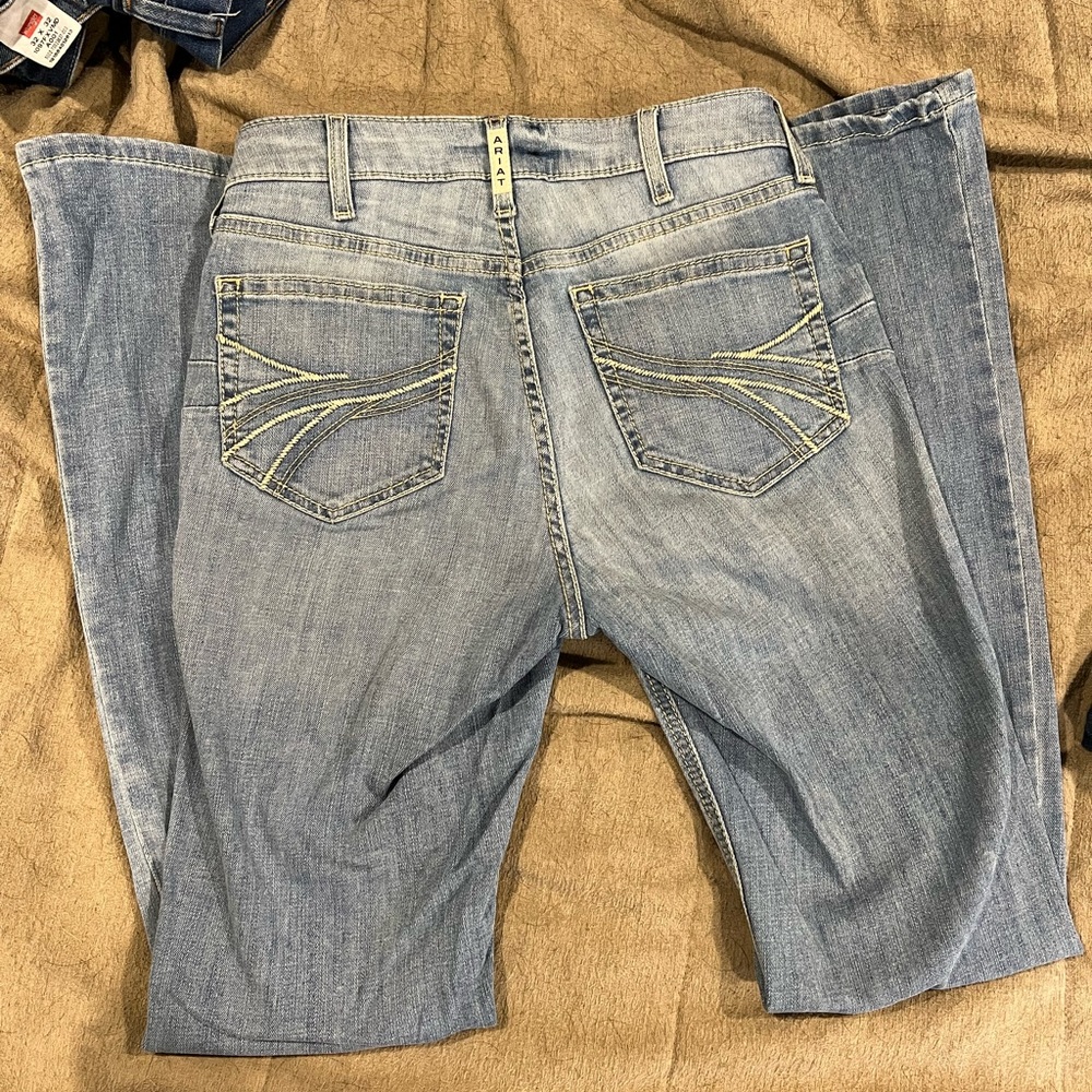 Ariat bootcut 27R